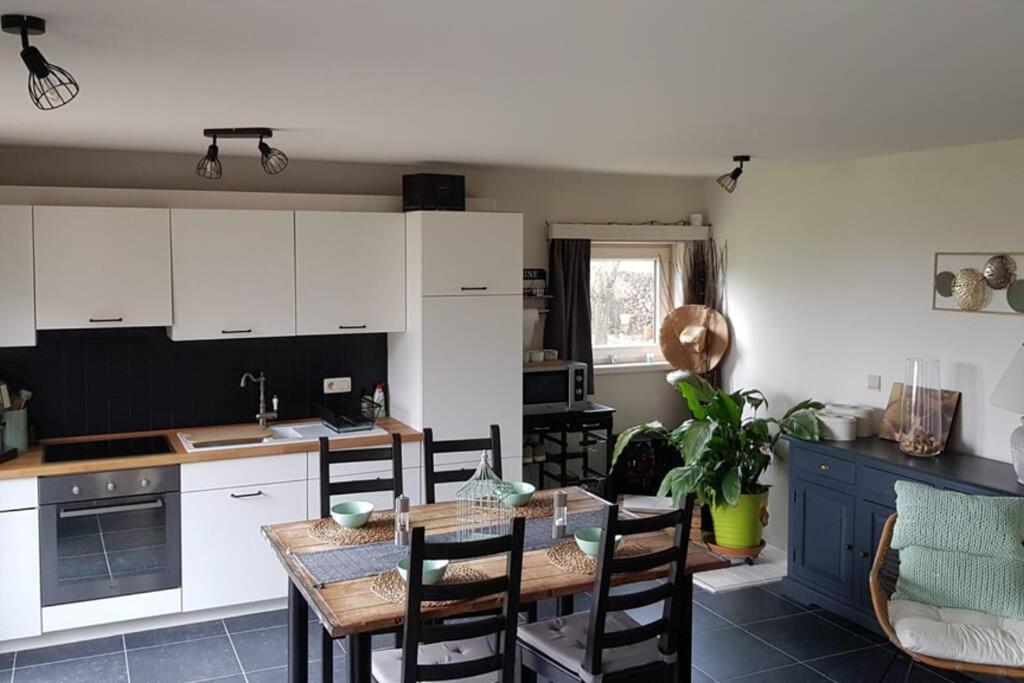 Appartement Isole, 1 Chambre Avec Terrasse Privee Ramillies Ngoại thất bức ảnh